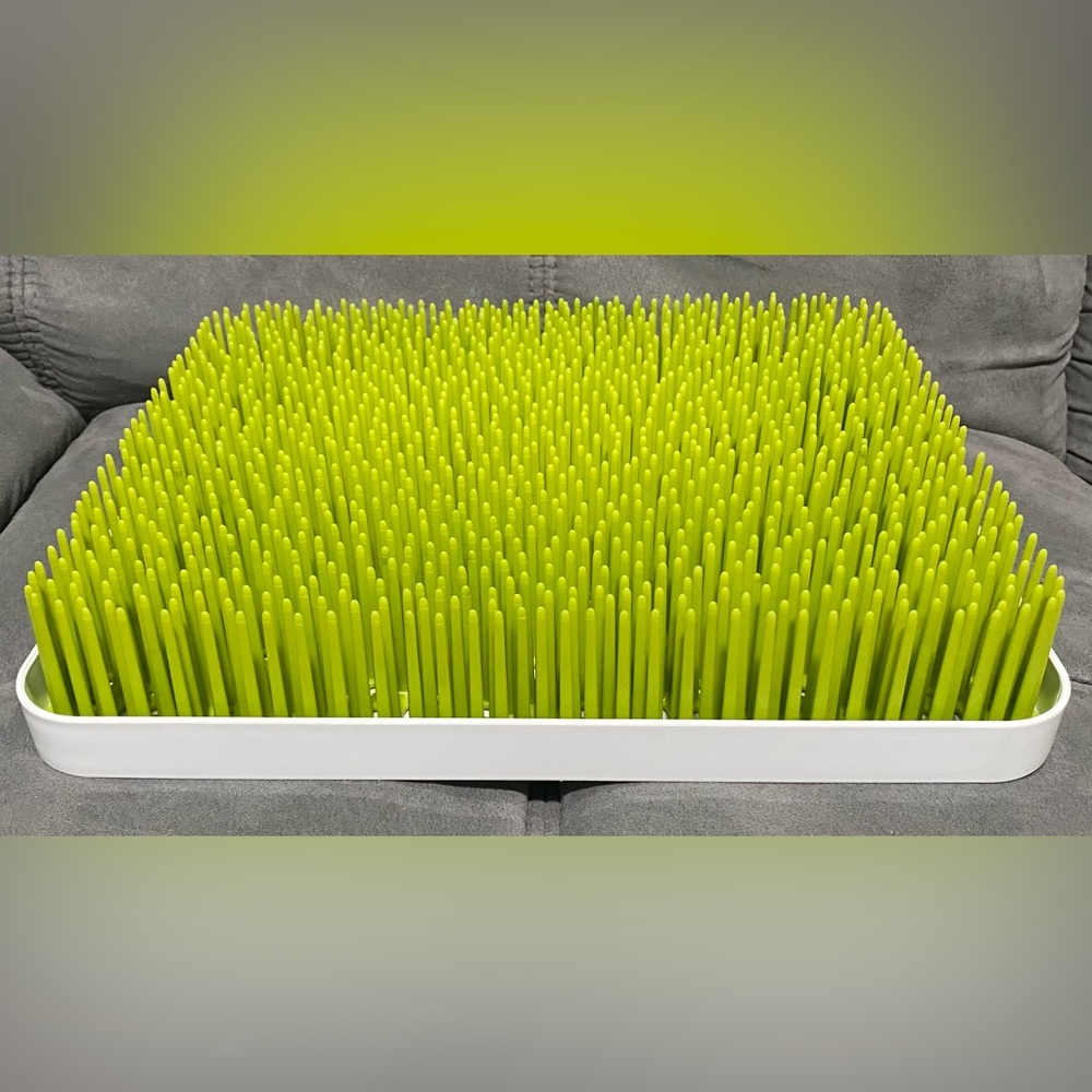 Boon Green Lawn Baby Bottle Drying Rack 11x13 EUC